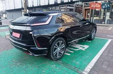 Позашляховик / Кросовер Cadillac Lyriq 2023 в 