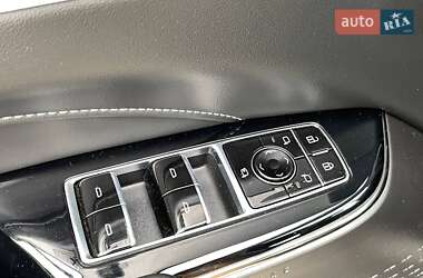 Позашляховик / Кросовер Cadillac Lyriq 2023 в 