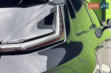 Внедорожник / Кроссовер Cadillac Lyriq 2023 в 