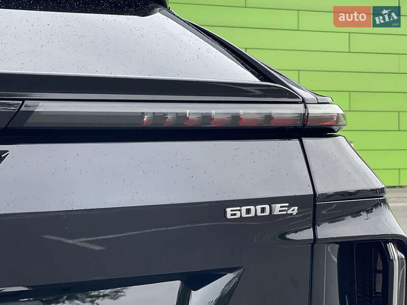 Внедорожник / Кроссовер Cadillac Lyriq 2023 в Киеве