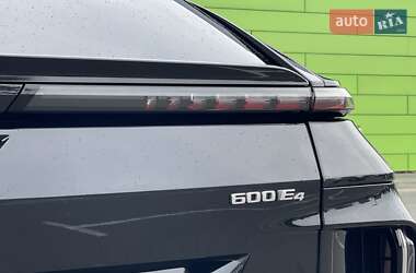 Внедорожник / Кроссовер Cadillac Lyriq 2023 в 