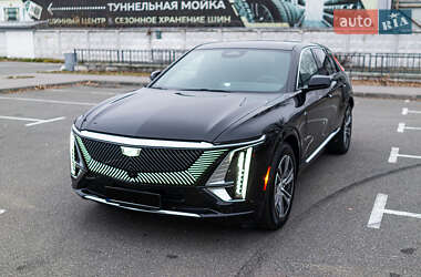 Позашляховик / Кросовер Cadillac Lyriq 2023 в 