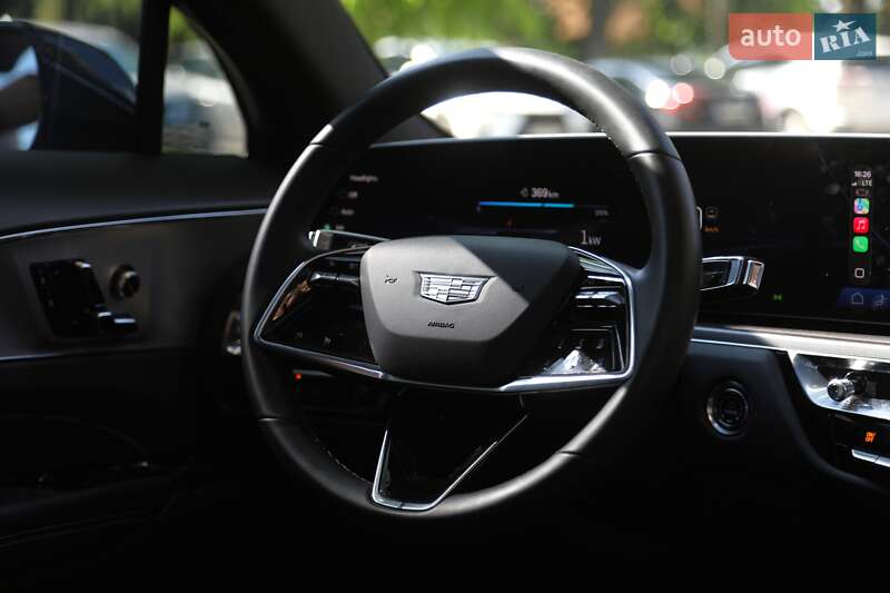 Внедорожник / Кроссовер Cadillac Lyriq 2024 в Харькове