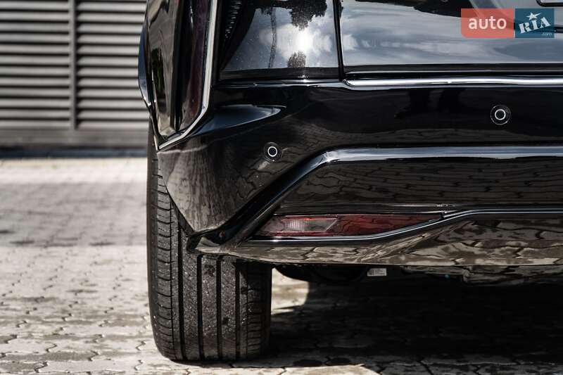 Внедорожник / Кроссовер Cadillac Lyriq 2022 в Ужгороде фото 9 Внедорожник / Кроссовер Cadillac Lyriq 2022 в Ужгороде