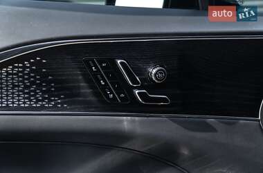 Внедорожник / Кроссовер Cadillac Lyriq 2022 в 