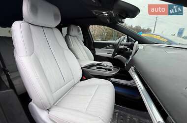 Внедорожник / Кроссовер Cadillac Lyriq 2022 в 