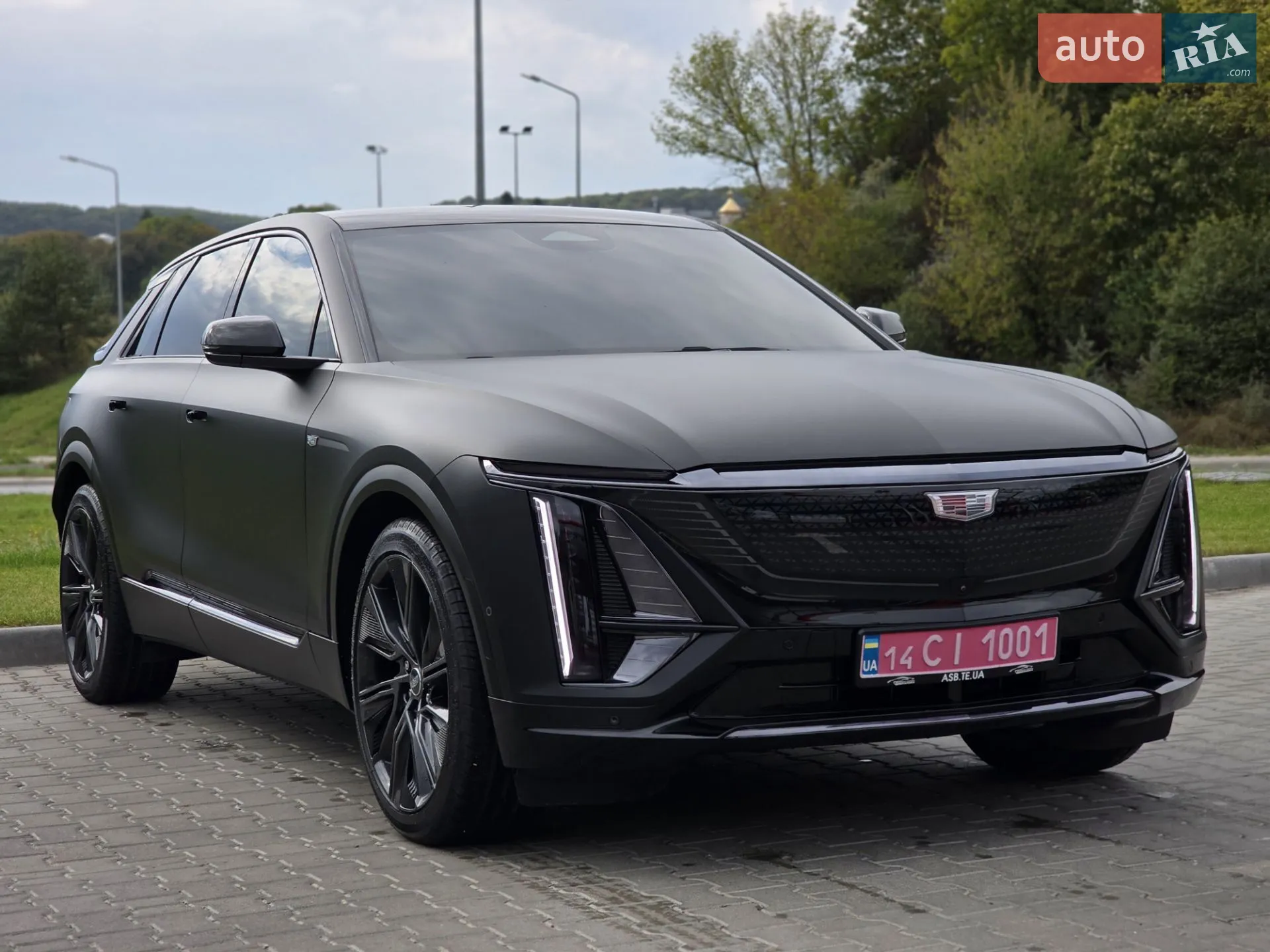 2024 Cadillac Lyriq - мініатюра 2