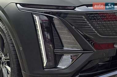 Внедорожник / Кроссовер Cadillac Lyriq 2024 в 