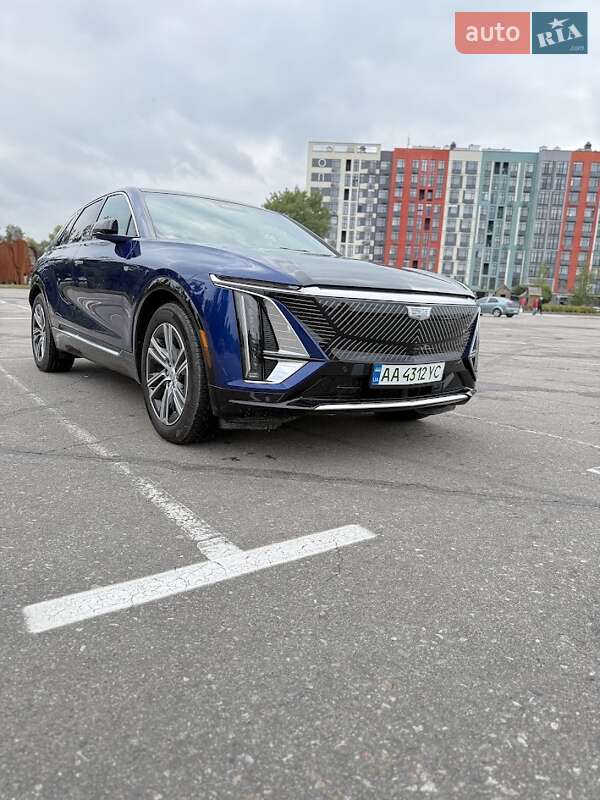 Внедорожник / Кроссовер Cadillac Lyriq 2023 в Киеве