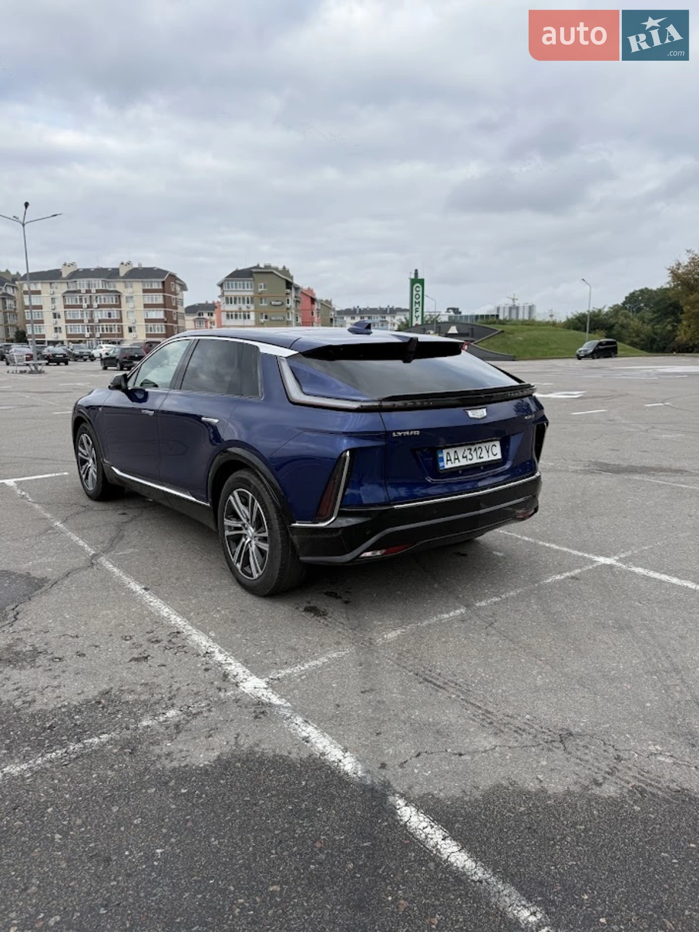 2023 Cadillac Lyriq - мініатюра 7