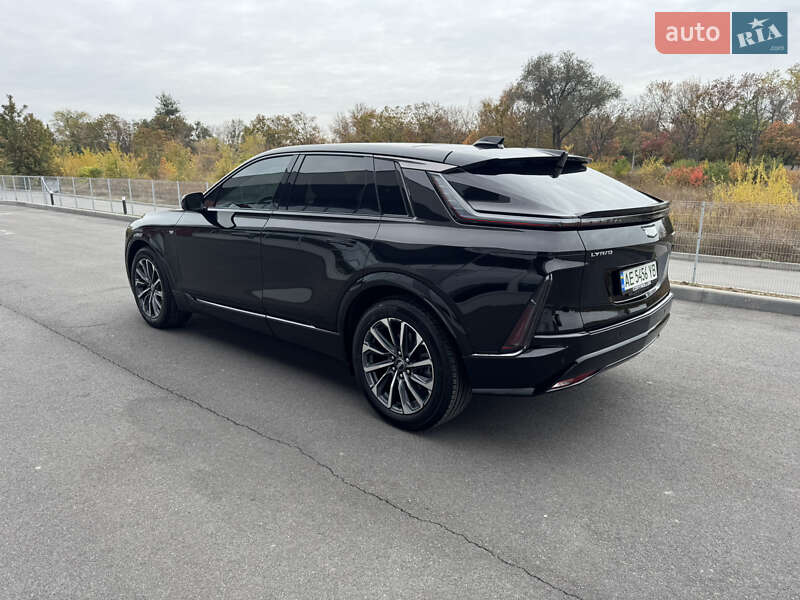 Універсал Cadillac Lyriq 2023 в Дніпрі фото 6 Універсал Cadillac Lyriq 2023 в Дніпрі