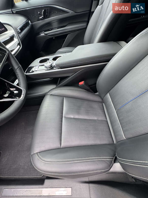 Універсал Cadillac Lyriq 2023 в Дніпрі фото 17 Універсал Cadillac Lyriq 2023 в Дніпрі