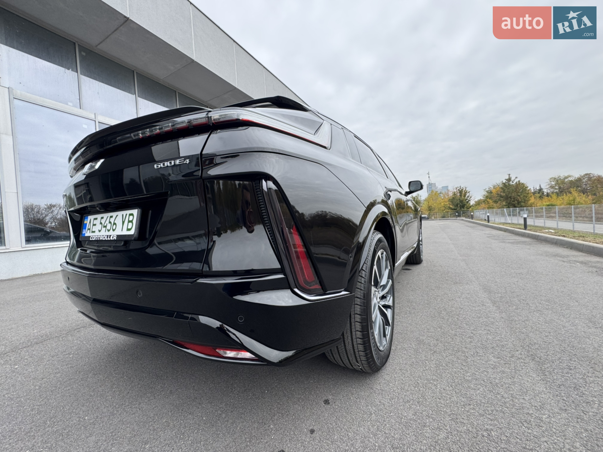 2023 Cadillac Lyriq - мініатюра 11