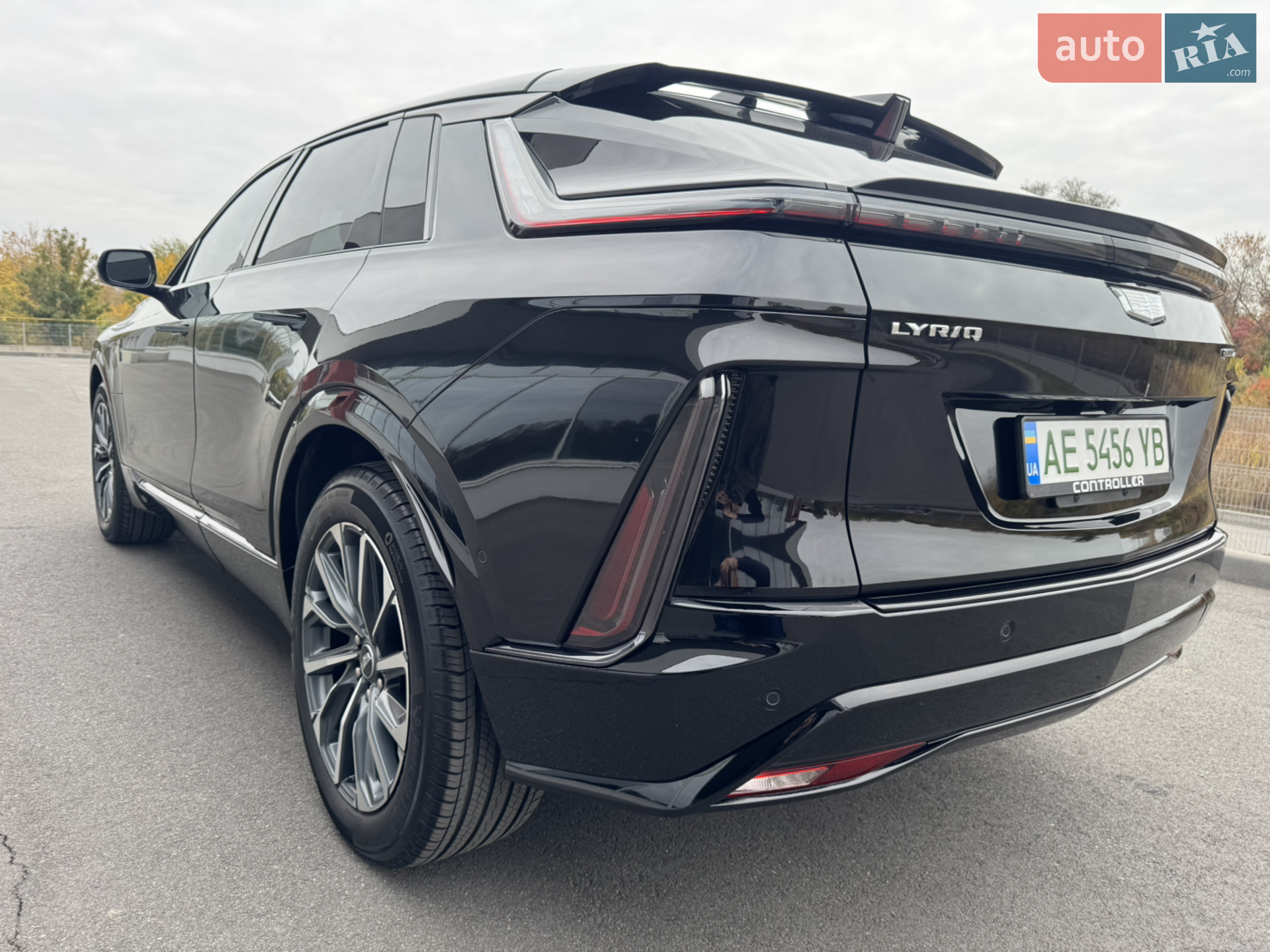 2023 Cadillac Lyriq - мініатюра 12