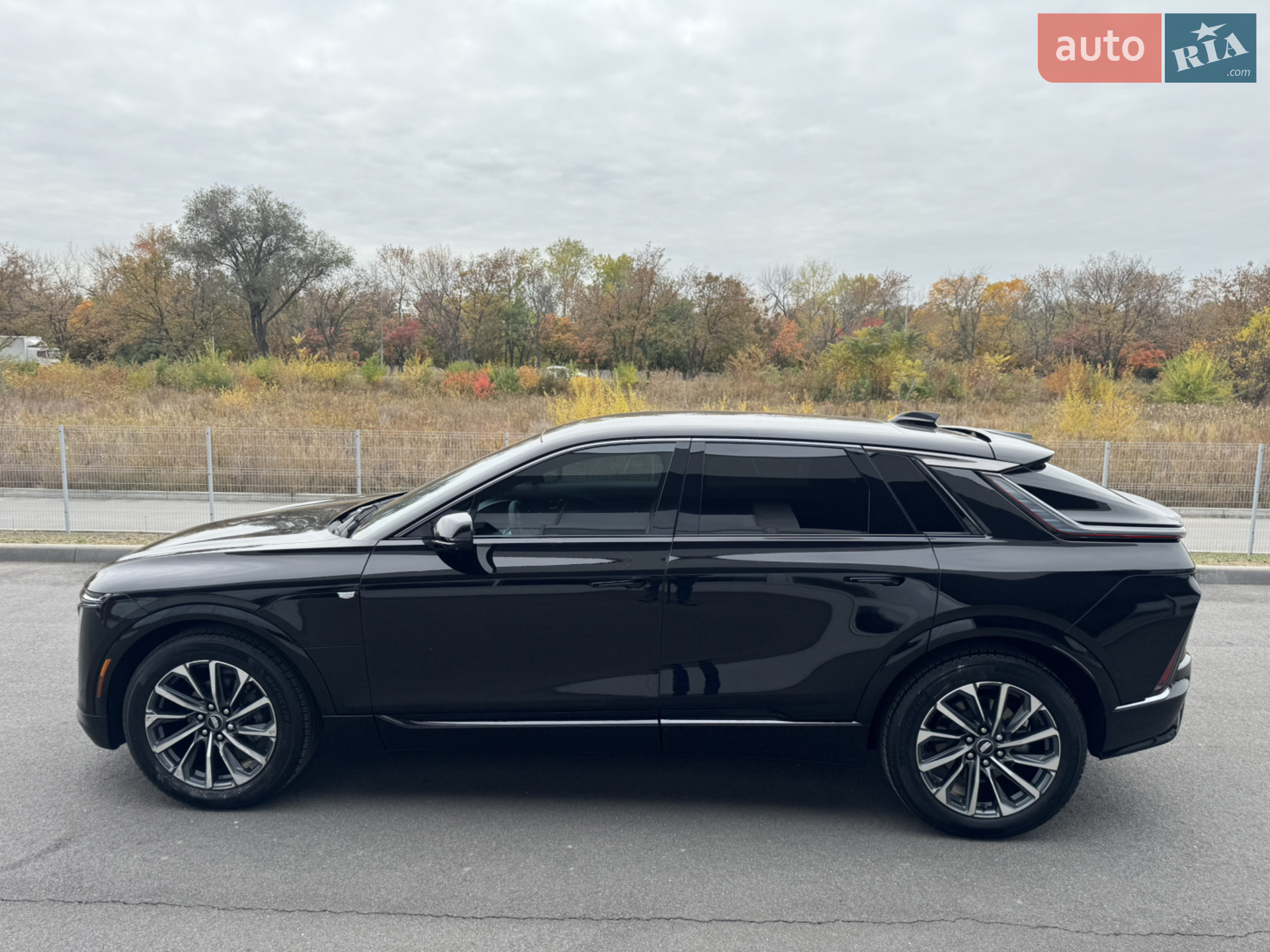 2023 Cadillac Lyriq - мініатюра 9