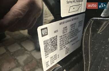 Позашляховик / Кросовер Cadillac Lyriq 2023 в 