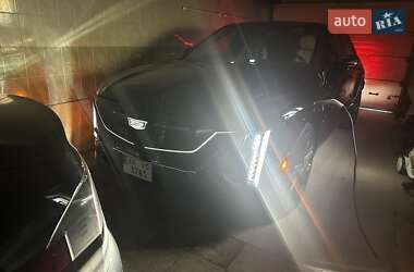 Позашляховик / Кросовер Cadillac Lyriq 2023 в 