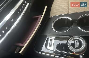 Позашляховик / Кросовер Cadillac Lyriq 2023 в 