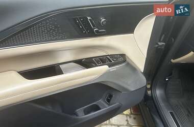 Позашляховик / Кросовер Cadillac Lyriq 2023 в 