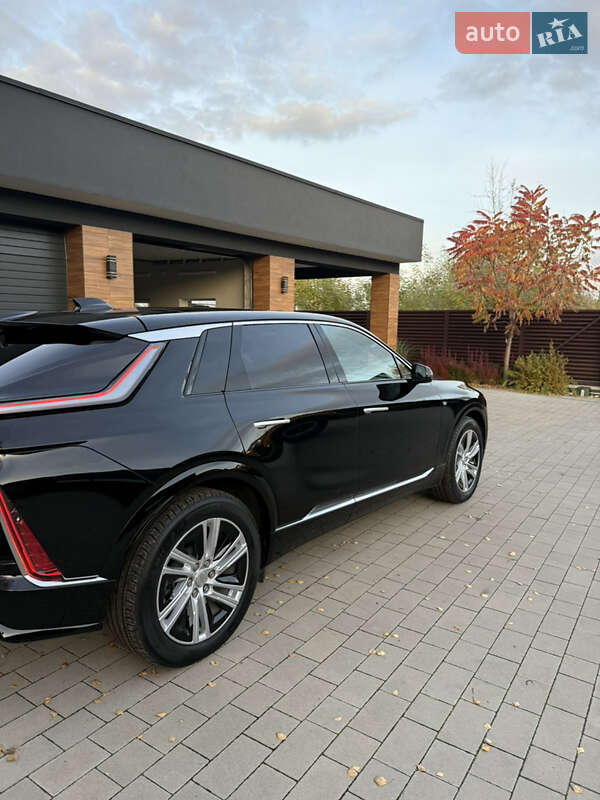 Позашляховик / Кросовер Cadillac Lyriq 2023 в Володимирі фото 7 Позашляховик / Кросовер Cadillac Lyriq 2023 в Володимирі