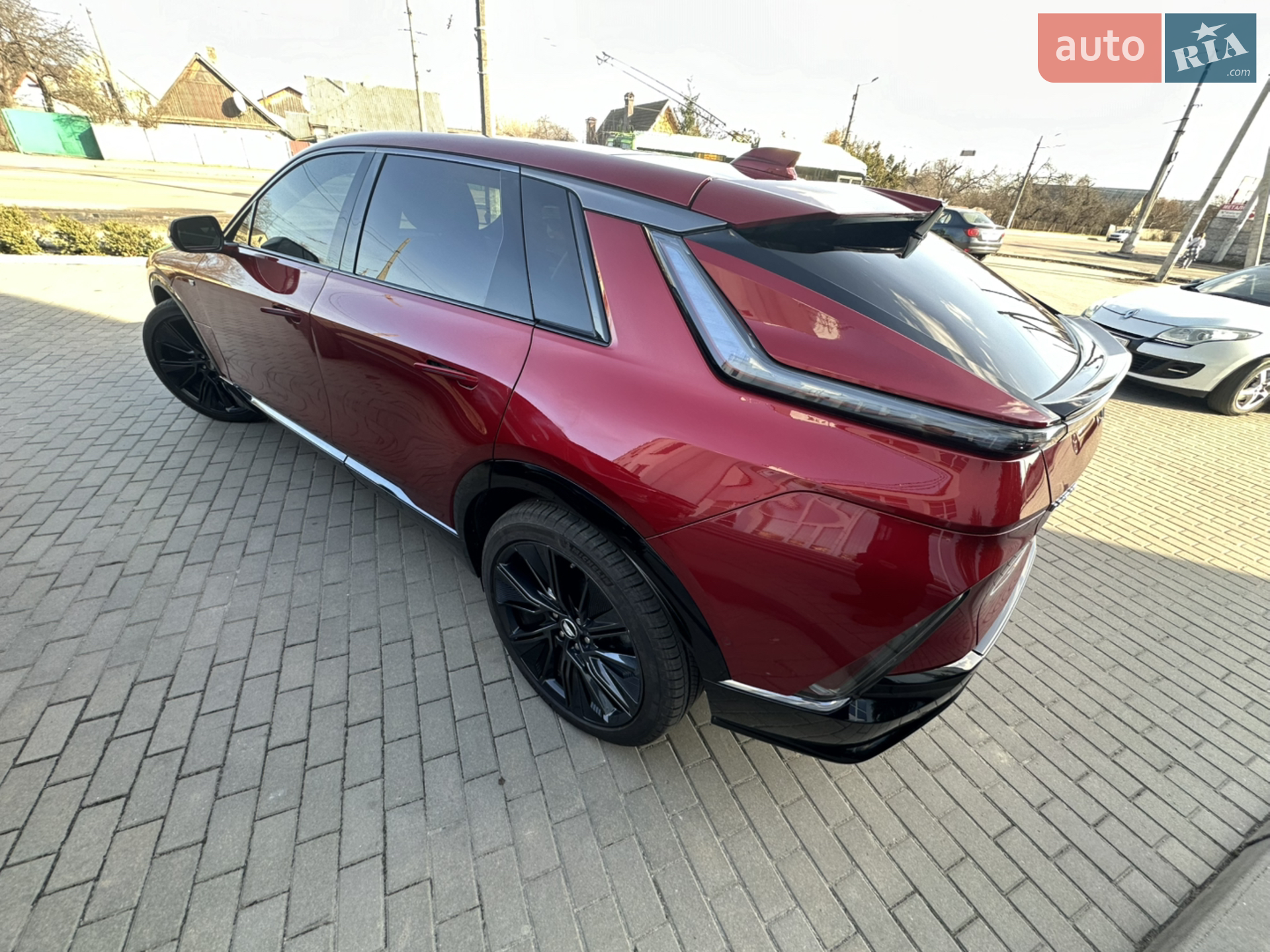 2023 Cadillac Lyriq - мініатюра 16