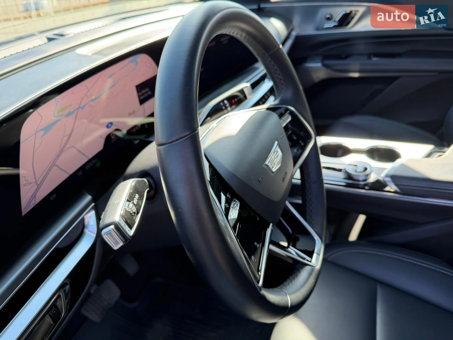 2023 Cadillac Lyriq - мініатюра 16