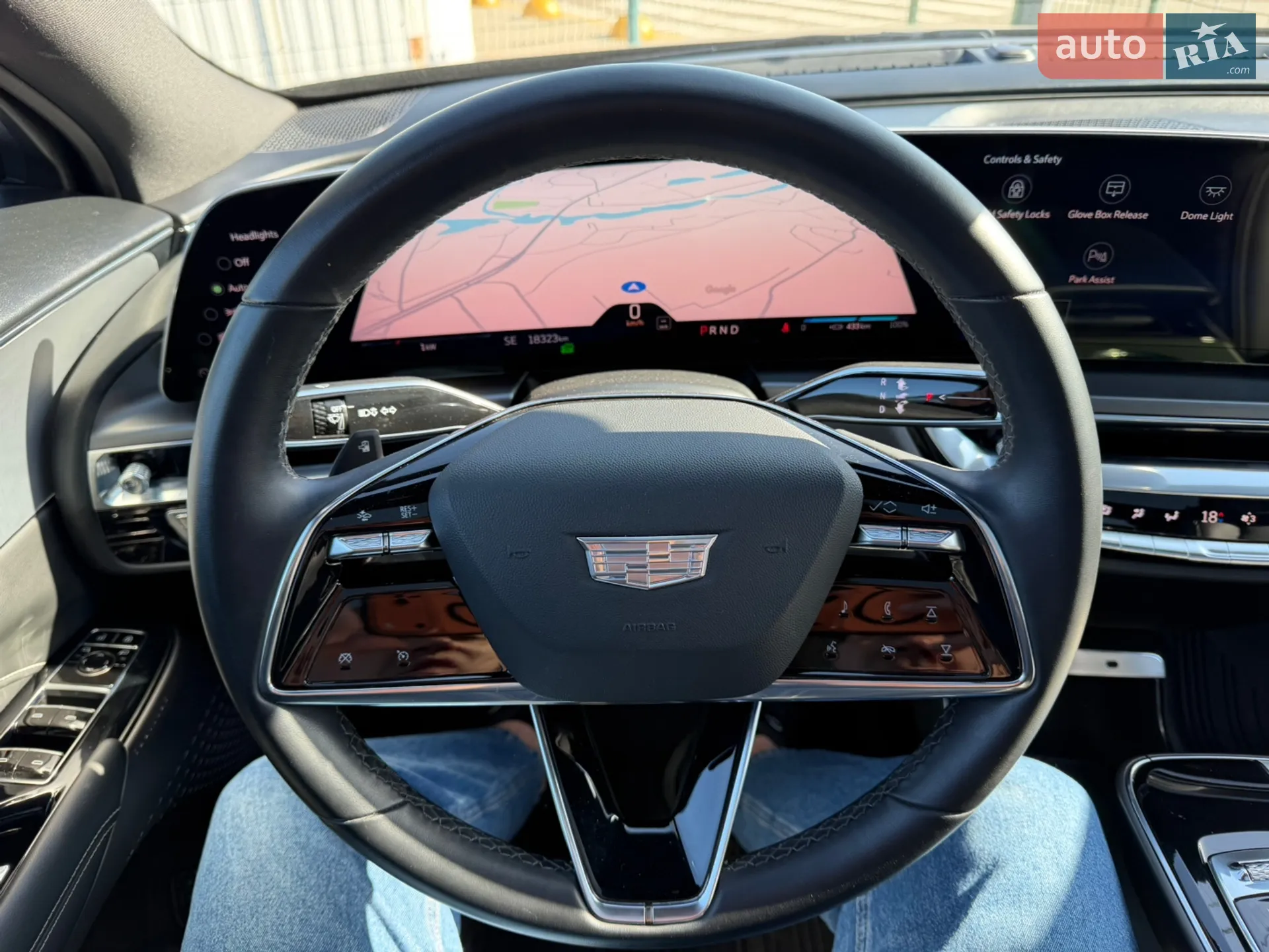 2023 Cadillac Lyriq - мініатюра 19