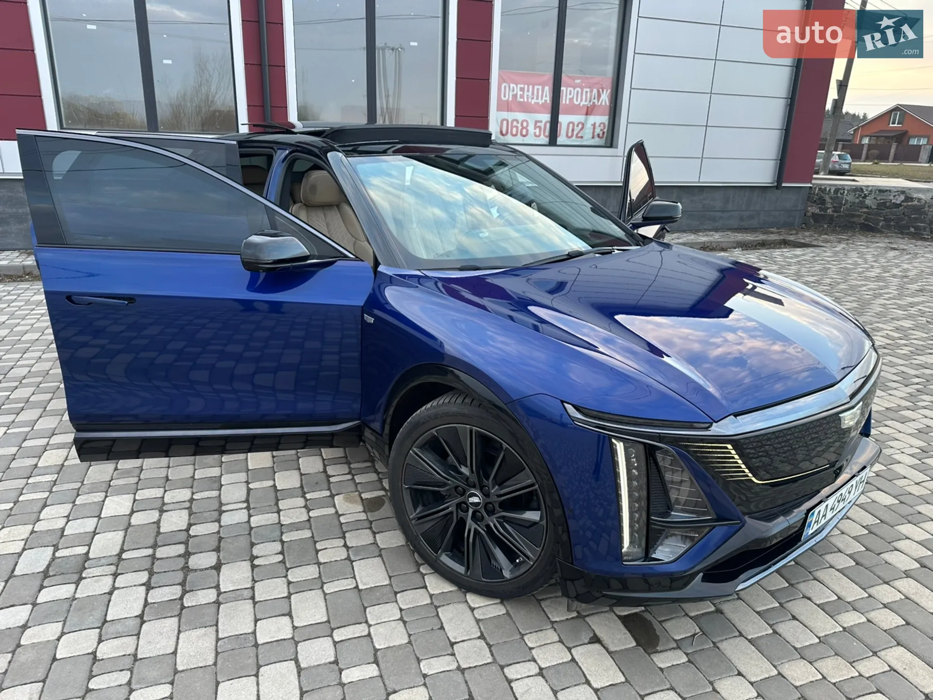 2023 Cadillac Lyriq - мініатюра 16