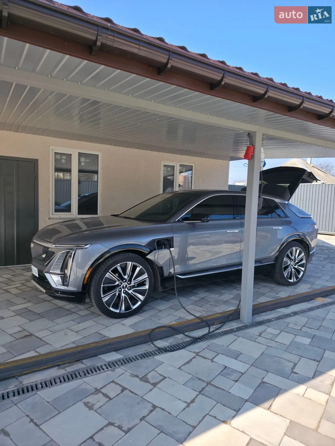 2022 Cadillac Lyriq - мініатюра 9