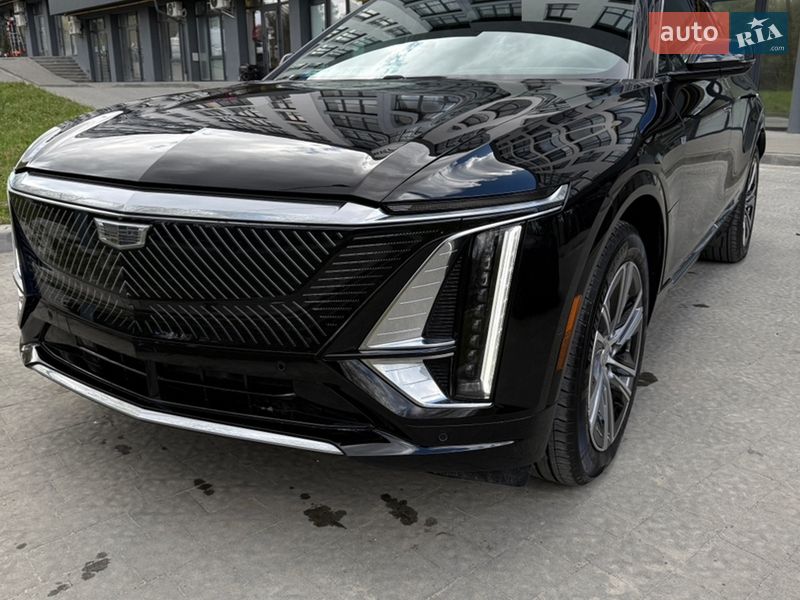 Внедорожник / Кроссовер Cadillac Lyriq 2024 в Новояворовске