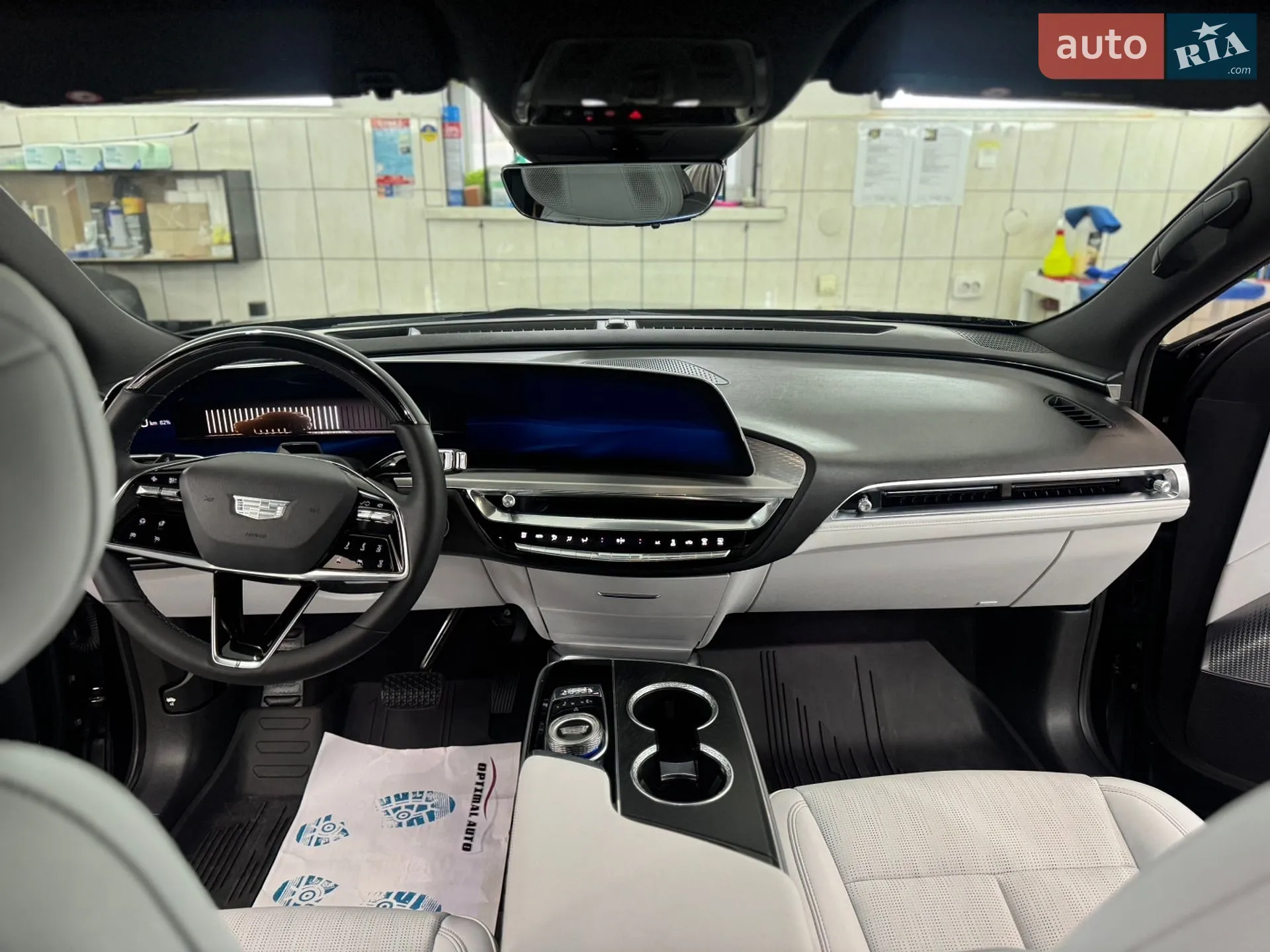 2023 Cadillac Lyriq - мініатюра 21