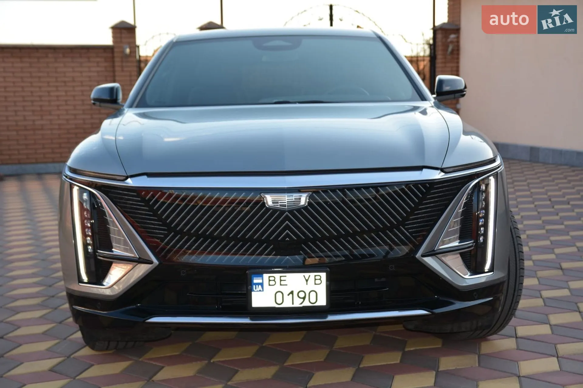 2023 Cadillac Lyriq - мініатюра 2