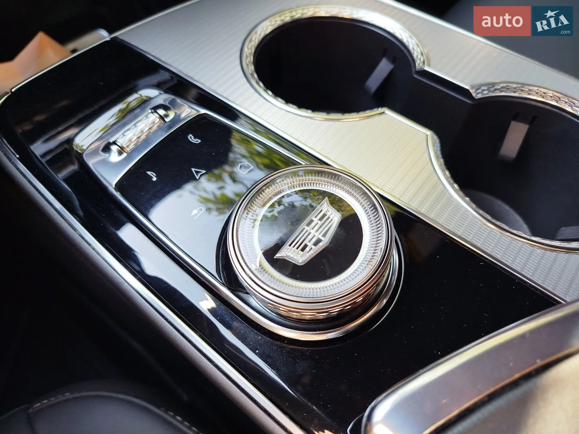 2024 Cadillac Lyriq - мініатюра 28
