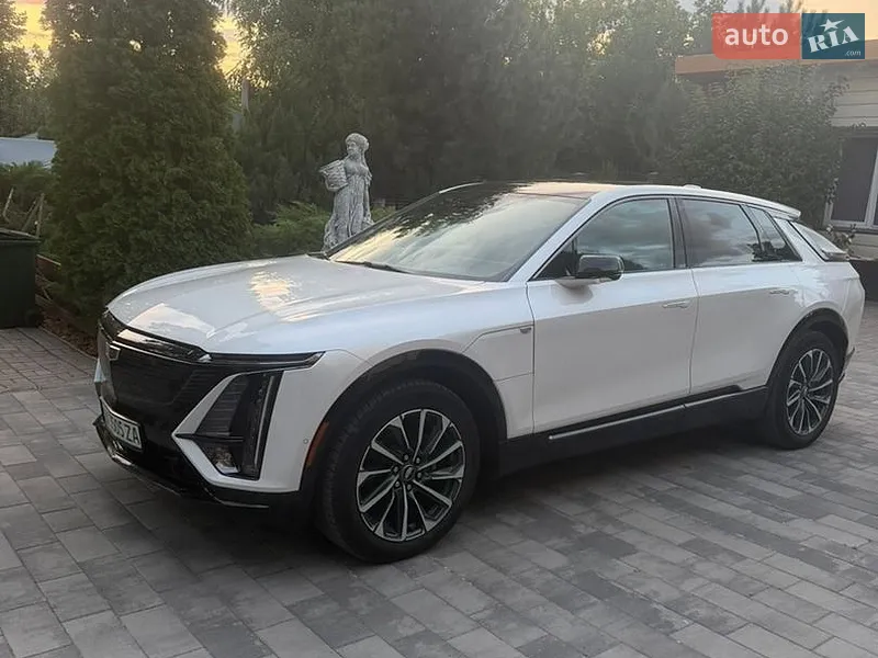 Cadillac Lyriq 2023
