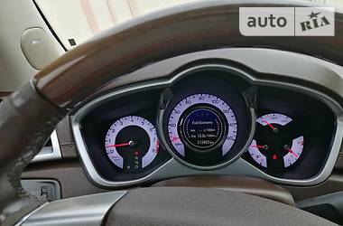 Внедорожник / Кроссовер Cadillac SRX 2010 в 