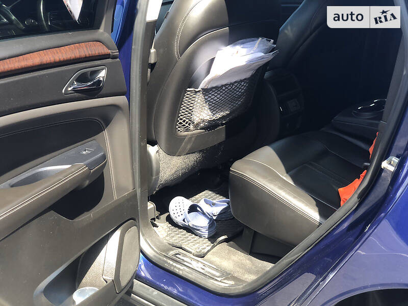 Внедорожник / Кроссовер Cadillac SRX 2013 в Виннице
