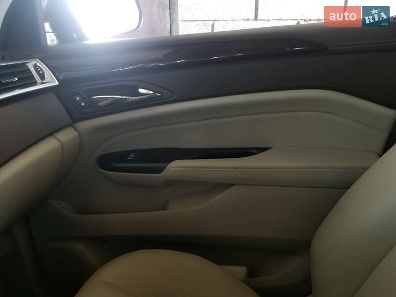 Позашляховик / Кросовер Cadillac SRX 2014 в Житомирі фото 27 Позашляховик / Кросовер Cadillac SRX 2014 в Житомирі