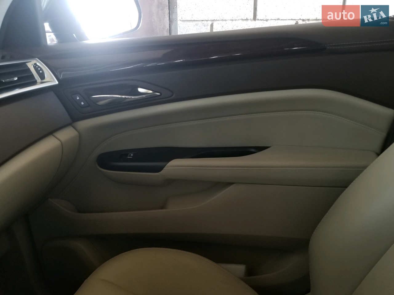 2014 Cadillac SRX - мініатюра 27