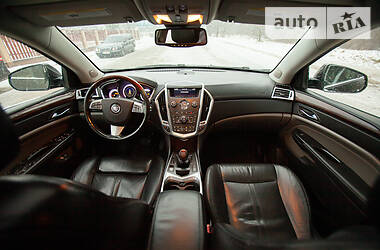 Позашляховик / Кросовер Cadillac SRX 2010 в Львові