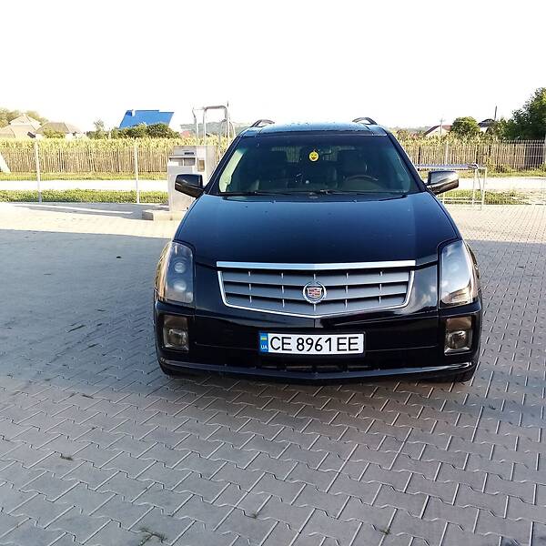 Внедорожник / Кроссовер Cadillac SRX 2003 в Новоселице