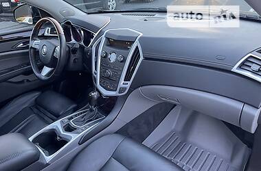 Внедорожник / Кроссовер Cadillac SRX 2010 в 