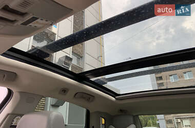 Внедорожник / Кроссовер Cadillac SRX 2011 в 