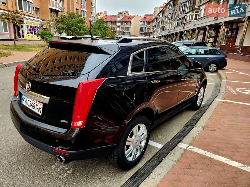 Позашляховик / Кросовер Cadillac SRX 2013 в Києві
