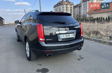 Позашляховик / Кросовер Cadillac SRX 2011 в 