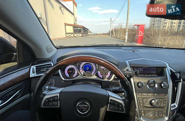 Позашляховик / Кросовер Cadillac SRX 2011 в 