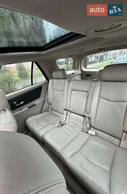 Универсал Cadillac SRX 2004 в 