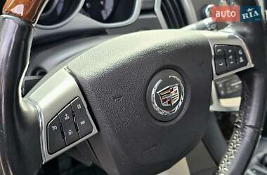 Позашляховик / Кросовер Cadillac SRX 2010 в 