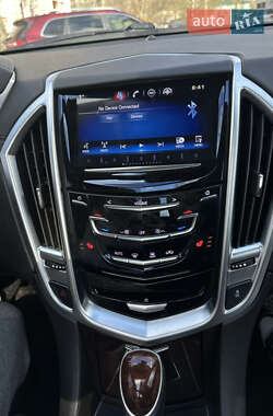 Внедорожник / Кроссовер Cadillac SRX 2015 в 