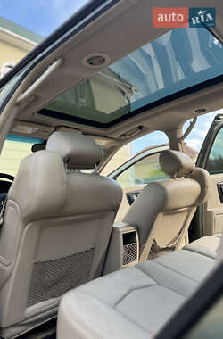 Универсал Cadillac SRX 2004 в 