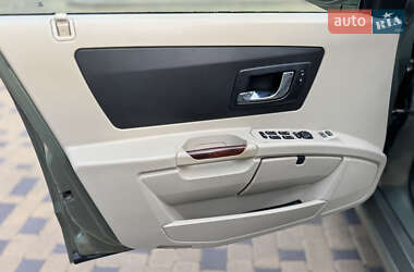 Универсал Cadillac SRX 2004 в 